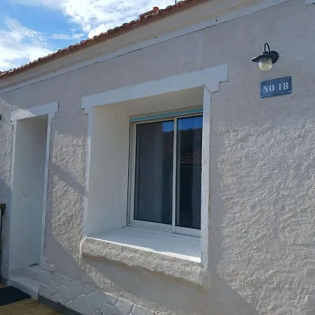 Maison La Gueriniere, 1 Piece, 2 Personnes - Fr-1-224b-224 * La Gueriniere